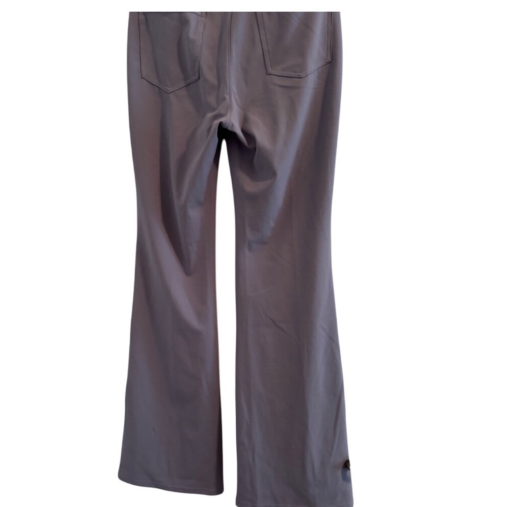 Halara Size Small Flex High Waisted Back‎ Pocket Slight Flare Pant NWT - Picture 2 of 2